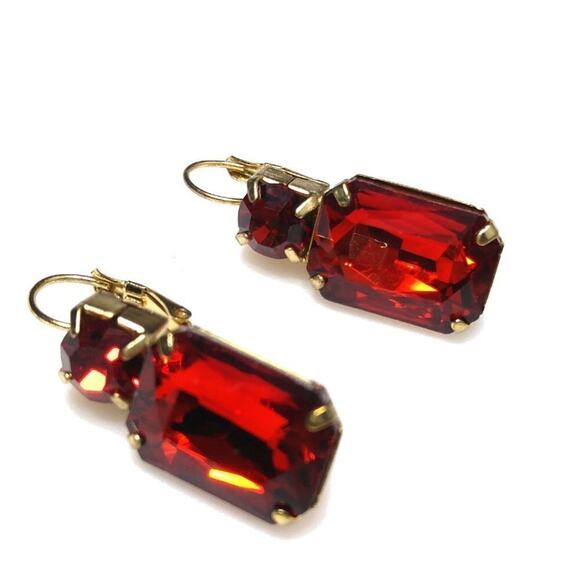 Vintage Red Rhinestone Lever Back Earrings, Gold Tone, 1990s, 1 3/8 Inches - Picture 2 of 9